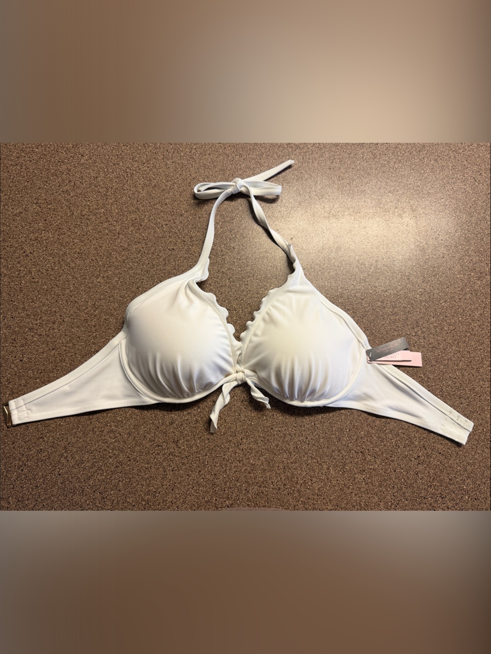 Victoria’s Secret White Scalloped Halter Bikini Top 36DD NWT